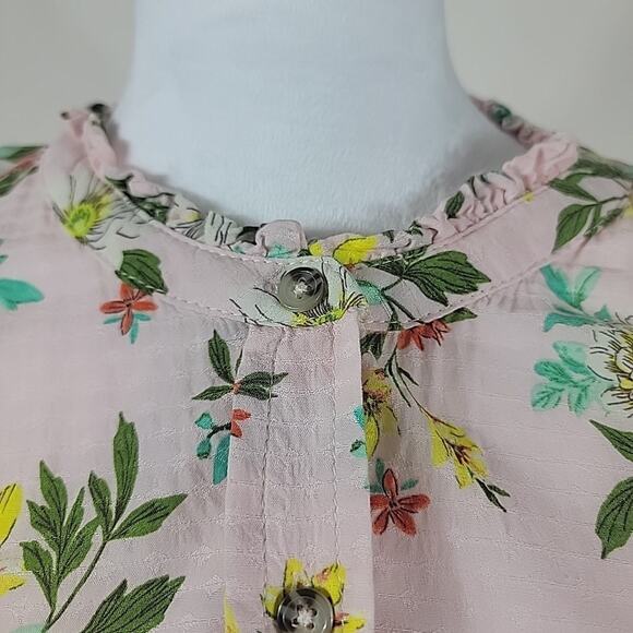 Democracy Top Womens M Pink Floral Button Up Balloon Sleeve Ruffled Tropical - Picture 3 of 14